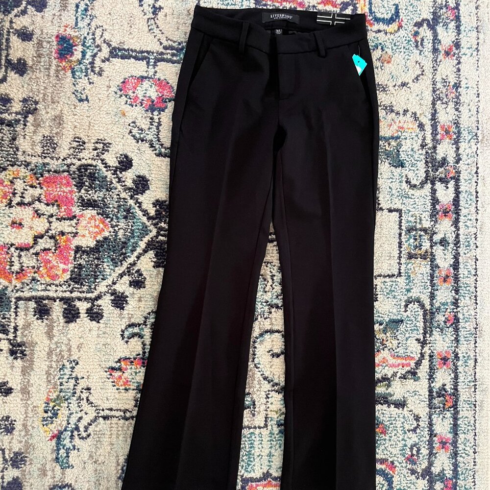 Size 0P Liverpool Los Angeles Kelsey Flare Ponte Pants